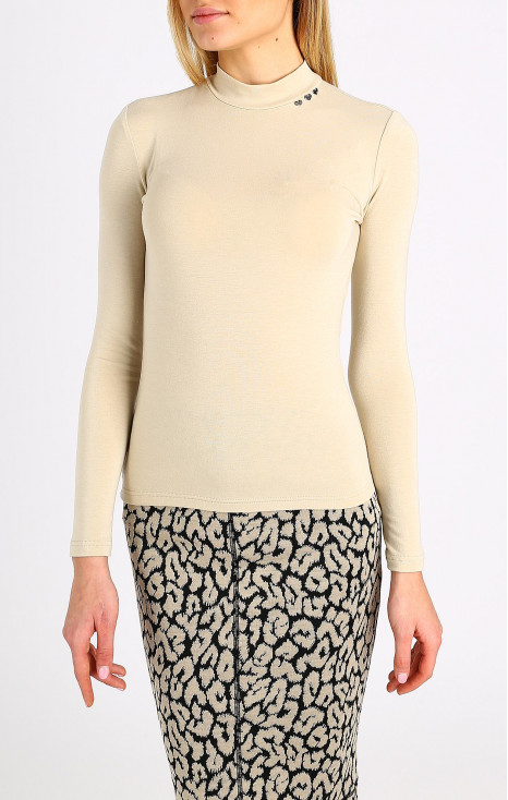 High neck blouse with accent