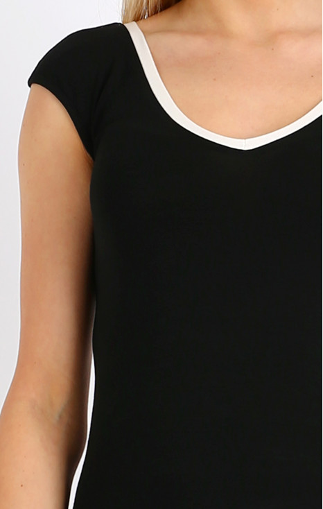 Short sleeve v-neck blouse
