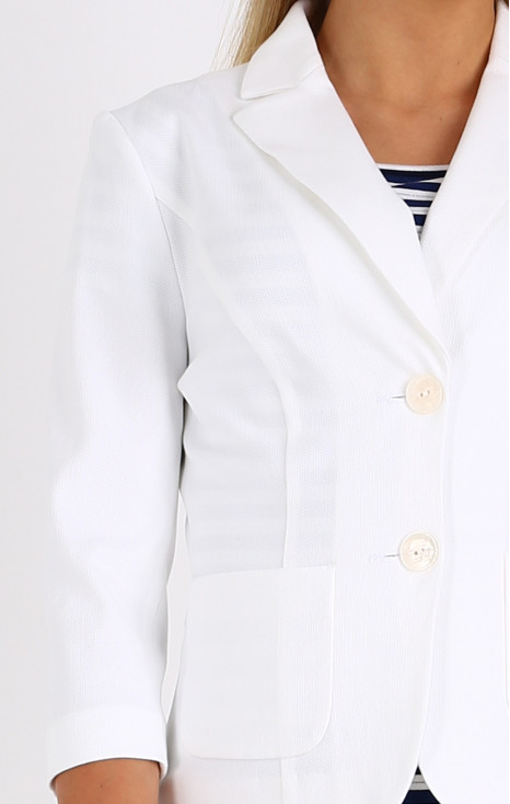 Elegant jacket with 3/4 sleeves