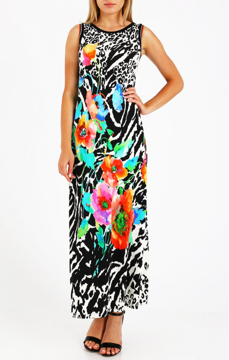 Fashionable maxi dress