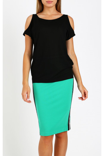 Loose blouse with cut-out sleeves