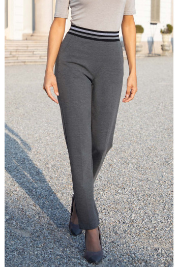 Pantaloni din materie tricot strâns