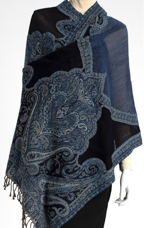 Magnifică moale și caldă eșarfă cu desing authentic din lână fină