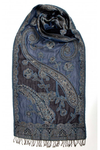 Magnifică moale și caldă eșarfă cu desing authentic  din lână fină  [1]