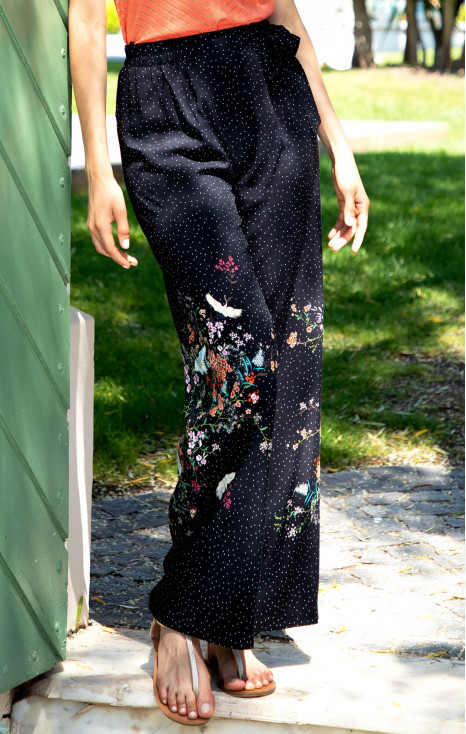 Loose-fit floral printed trousers