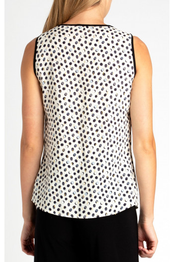 Attractive loose silhouette blouse [1]