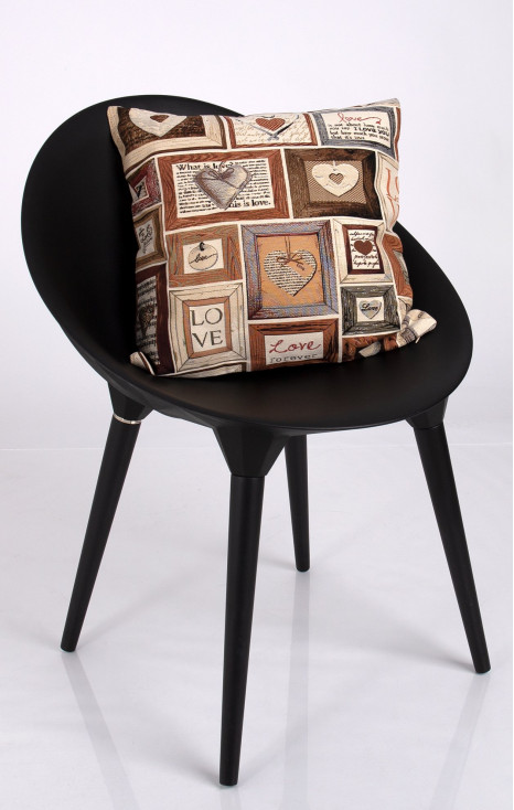 High quality cushion cover with beautiful motif on hearts
