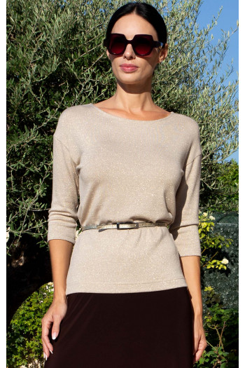 Loose silhouette blouse in light beige color