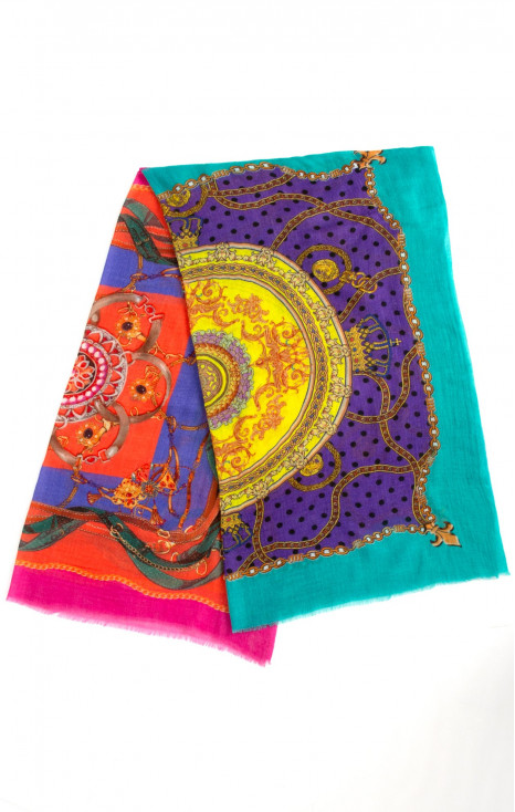 Eșarfă din lână țesută și mătase în culori pestrițe cu  atractive motive Mandala 