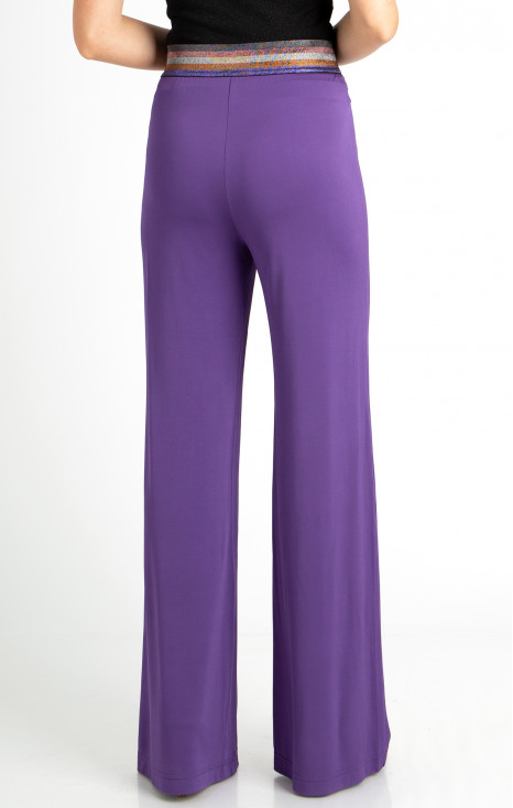 Wide leg trousers in Purple