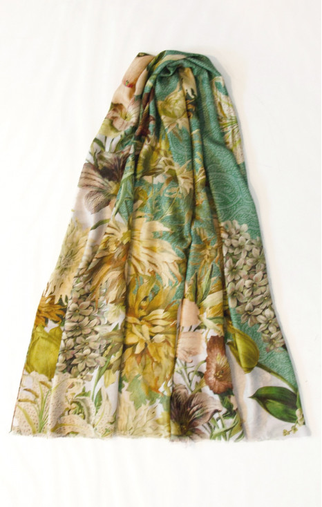 Eșarfă ușoară de culoare  Granita green, din mătase și modal cu motive florale