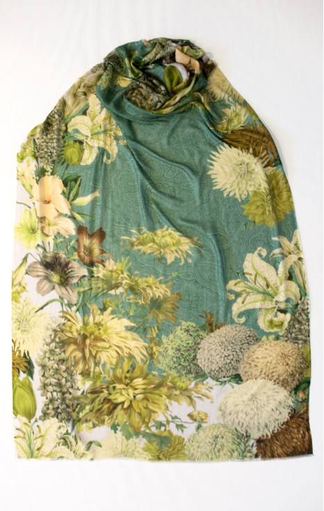 Eșarfă ușoară de culoare  Granita green, din mătase și modal cu motive florale