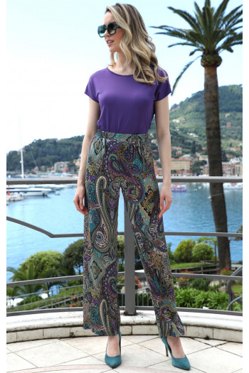 Pantaloni stilați din material satinat delicat cu motive paisley