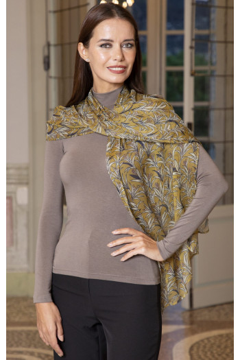 Eșarfă vaporoasă din viscoză de culoare Mandarin Red cu imprimeu - lebede