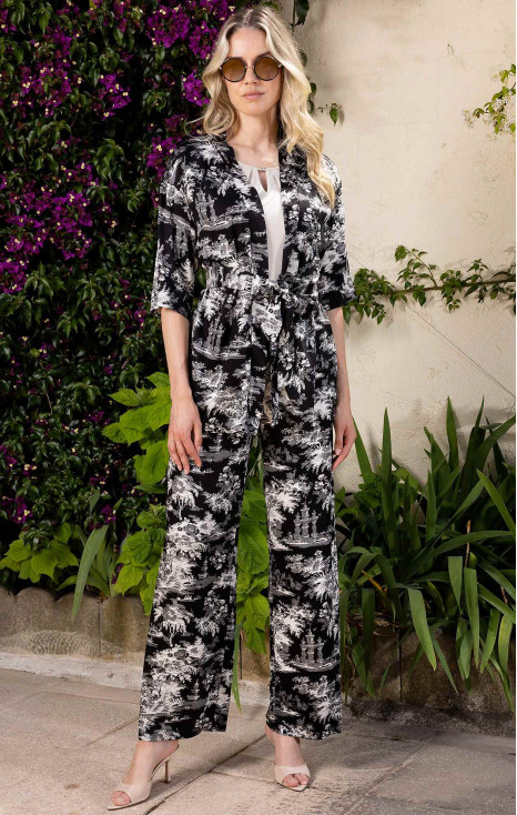 Chimonou scurt elegant din viscoză ușoară cu imprimeu alb-negru