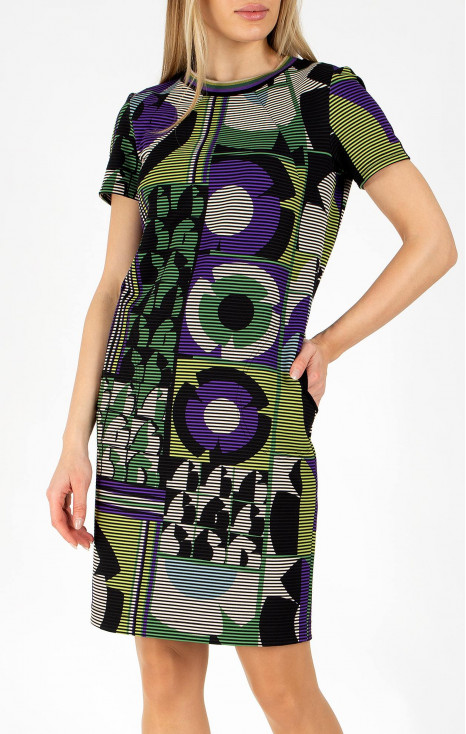 Rochie scurtă cu siluetă lejeră cu desen geometric-floral