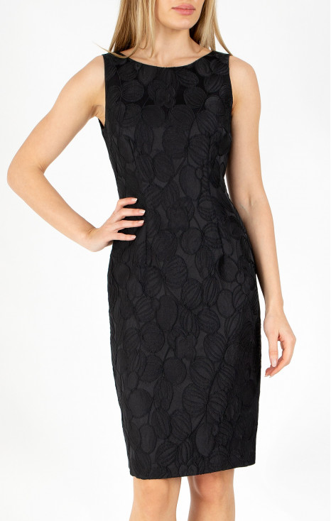 Rochie dreaptă de lux din jacquard negru în relief cu reflecții satinate și motive florale  