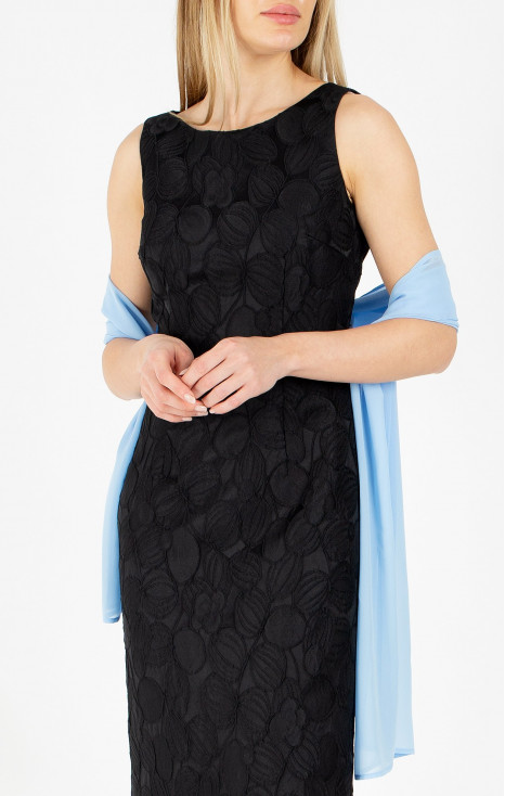 Rochie dreaptă de lux din jacquard negru în relief cu reflecții satinate și motive florale  