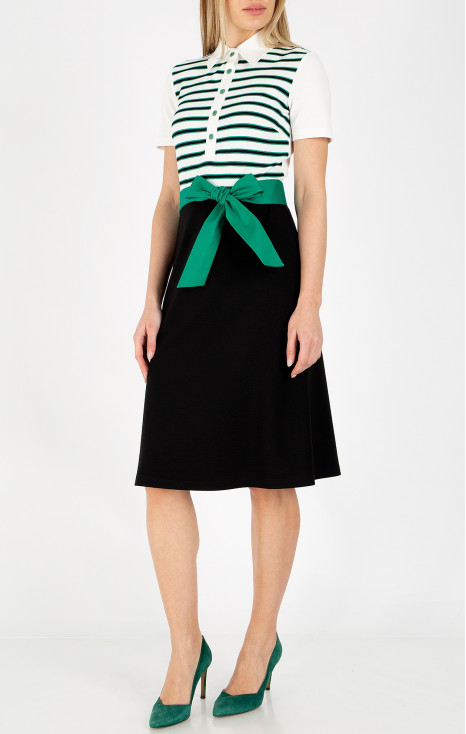 Rochie midi din jerseu ajustat în ecru și negru cu dungi verzi