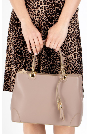 Geantă simplu pentru damă, cu o formă dreptunghiulară tare, din piele naturală, în culoarea Powder