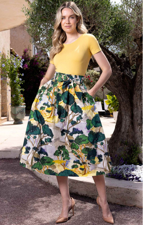 Fustă midi de vară dintr-un material de bumbac cu un imprimeu Green Forest