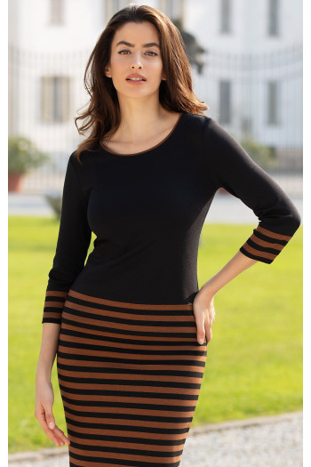 Bluză dintr-un material mulat, de culoare negru și dungi decorative, de culoare caramel  [1]