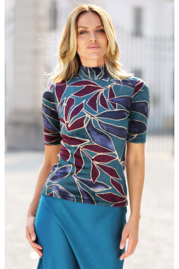 Bluză cu guler tip helancă din catifea, cu  desen floral stilizat