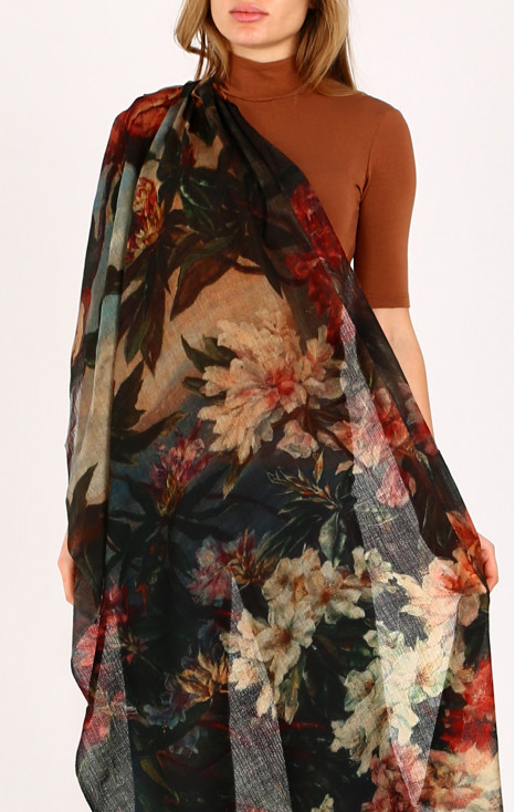 Premium Wool Scarf &ndash; Dark Blossom Elegance