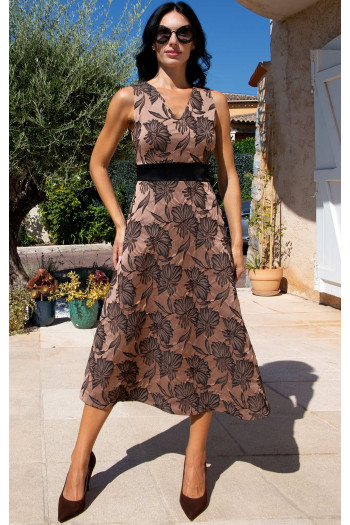 Rochie elegantă din jacquard satinat, în culoarea Cafe Crème, cu frumoase motive florale negre