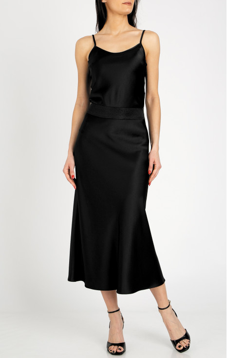 Fustă elegantă din satin, &icirc;n culoarea neagră