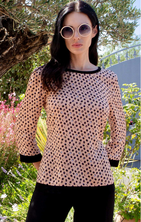 Viscose Top &ndash; Peach Beige &amp; Dots