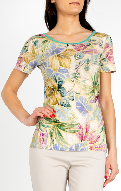 Bluză cambrată &icirc;n culoarea bej nisipiu, cu motive florale delicate