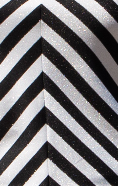 Rochie grafică Graphic Illusion din tricot fin cu sclipici